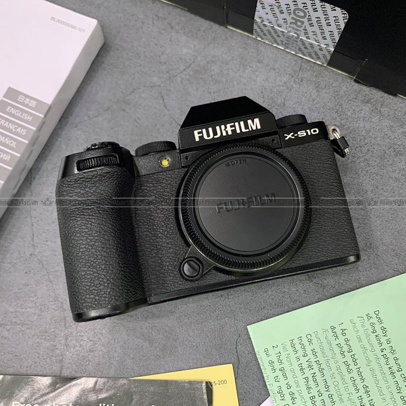 Fujifilm X-S10 body (used)